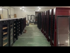 Kilitlenebilir Dijital LED Işık Sedir Raflar Elektrikli Puro Soğutucu Neme Dolabı